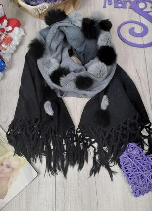 Жіночий шарф палантин чорно сірий омбре з бахромою та хутряними помпонами 80х84 см1 фото