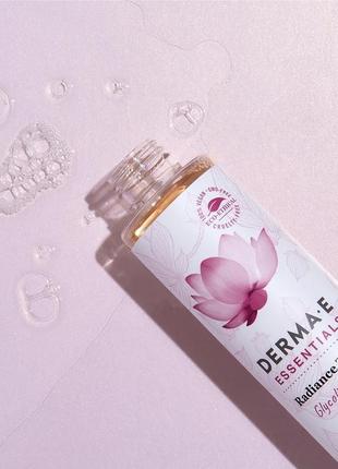 Тонік для сяйва шкіри з гліколевою кислотою  derma e glycolic