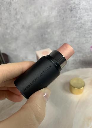 Кремовый хайлайтер в стеку westman atelier оттенок nectar