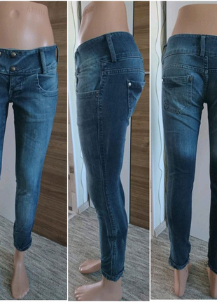 Круті джинси з широким поясом denim