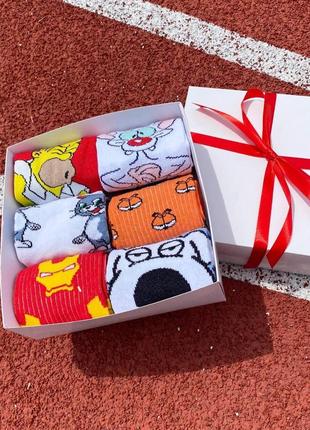 Набір жіночих шкарпеток 36-41 6 пар з мультяшним малюнком у подарунковій коробці5 фото