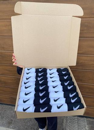 Великий мега бокс жіночих високих шкарпеток nike trail 36-41 на 32 пари