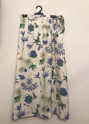 Шёлковая юбка в цветочный принт6 фото