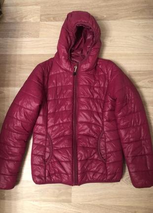 Куртка жіноча з капюшоном