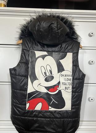 Теплий демісезонний жилет на дівчину з mickey mouse р. s-m.2 фото