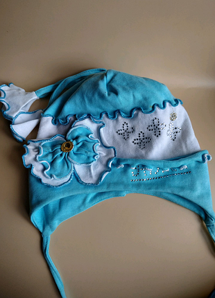 Шапочка для маленьких дівчаток.