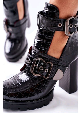 Бомбезні жіночі черевики чобітки ботильйони люкс якість5 фото