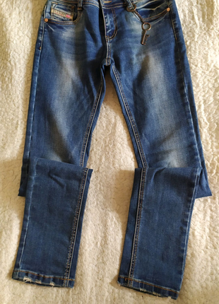 Джинси скіні