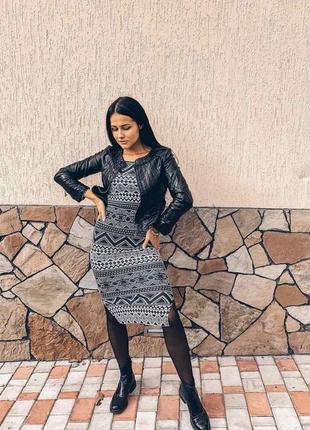 Сукня втягуюче