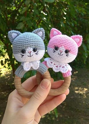 Брязкальце - гризунок котик, киця, в'язана іграшка