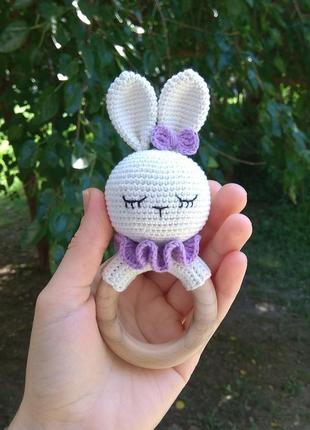 Брязкальце зайчик, перша іграшка 2