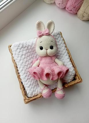 В'язана іграшка зайчика, зайчик для дівчинки, ручна робота, подарунок дитині