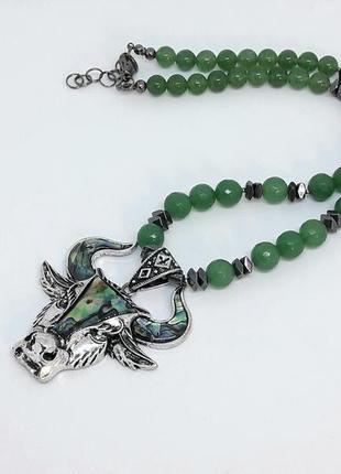 Бусы "нефритовый бык"