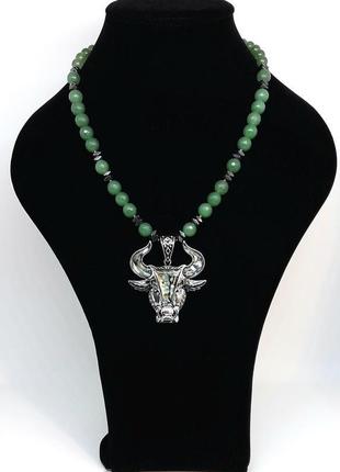 Бусы "нефритовый бык"