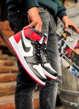 Прекрасные мужские кроссовки nike air jordan 1 retro белые с красным и чёрным6 фото