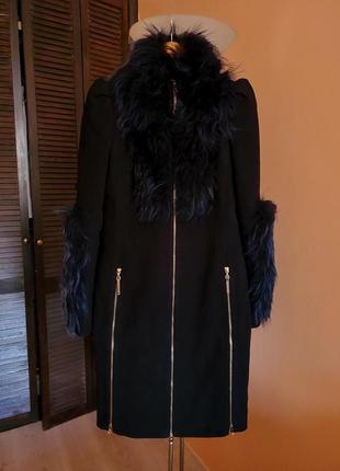Пальто жіноче з хутром1 фото