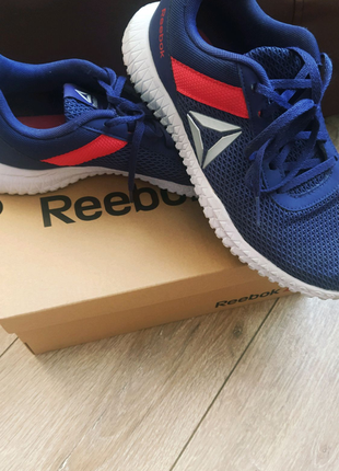 Оригінал легкі кросівки reebok1 фото