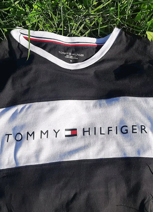 Оригинальная футболка tommy hilfiger, томми хилфигер