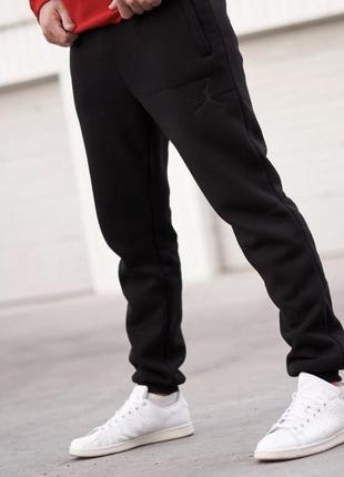 Спортивные тёплые базовые штаны на манжете jordan/ nike/ на флисе/ спортивные брюки/10 фото