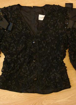 Вінтажна дизайнерська блузка з довгим рукавом розм. 10/12 бренд frank usher (лондон).