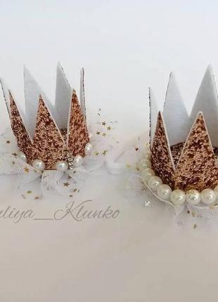 Корона , корона на рік, пов'язка корона