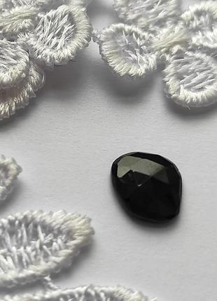 Гранат меланит - натуральный камень, ювелирная вставка для создания украшений 5,5 ct