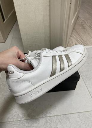 Кроссовки adidas оригинал4 фото