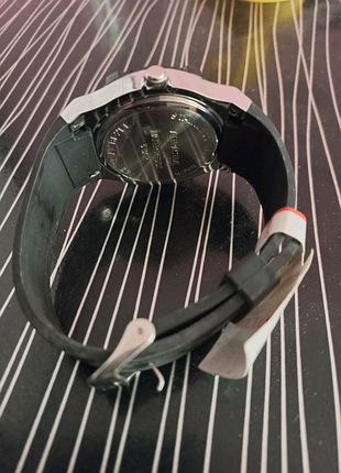 Чоловічий годинник q&q da02j501y