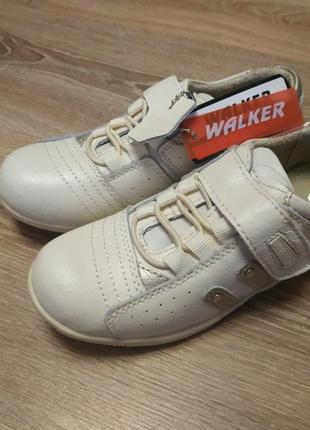 Розпродаж! якісні шкіряні кросівки walker 31-36р.4 фото