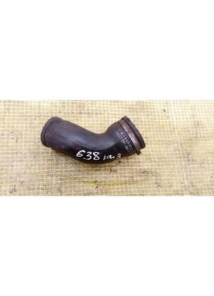 Патрубок низ 63852829 mercedes vito 638