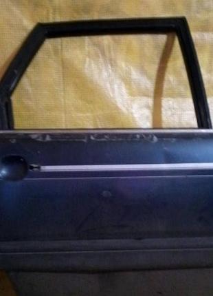 Двері задні права audi 100