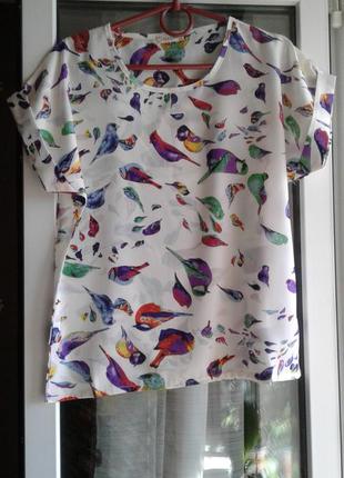 Летняя блузка с птичками