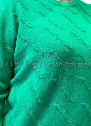 Кофта жіноча трикотажна з абстрактним тисненням зелена2 фото