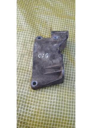 Кронштейн 90521112 opel astra g