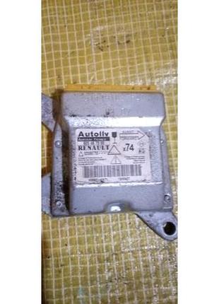 Датчик подушки безопасности 8200687756 renault laguna 2