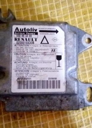 Блок управления подушками безопасности 8200018830b renault laguna