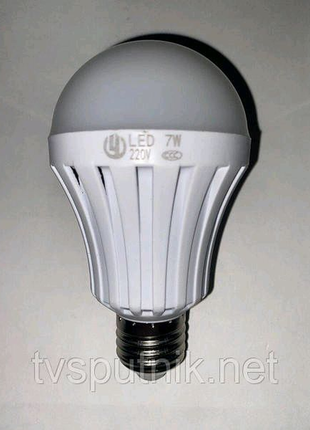 Світлодіодна лампочка з акумулятором led 7w1 фото