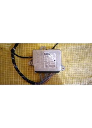 Блок управления подушками безопасности 8200401303 renault scenic