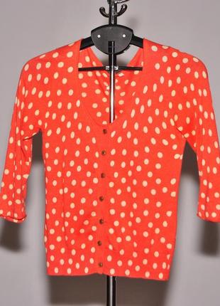 Легка кофточка в горошок коралового кольору