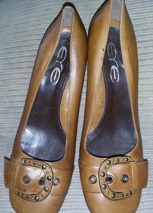 Eye,испания - кожаные туфли размер 37 (24 см)2 фото