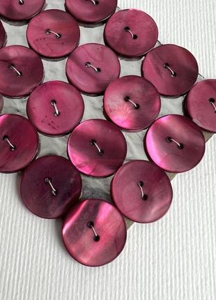 Ґудзик 7/623 костюмний тонкий 2отв фуксія 20мм мушля