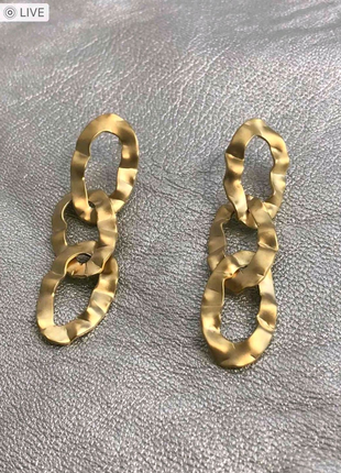 Сережки ланцюга