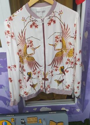 Легкая куртка с птицами