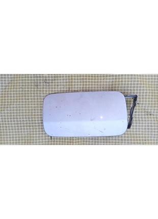 Кришка бака лючок mercedes 124