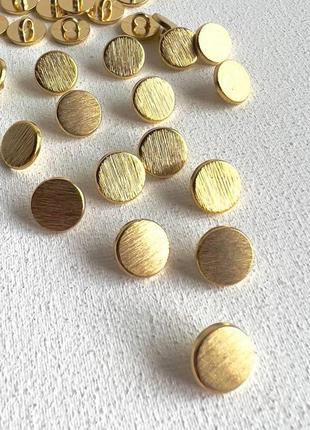 Ґудзик костюмний плоский в полоску на ніжці золото 12мм метал