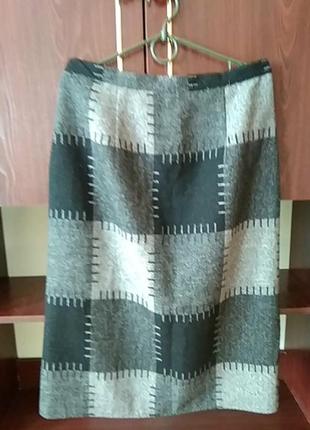 Юбка тёплая.