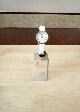 Стильные женские часы новая коллекция, прекрасное качество!5 фото