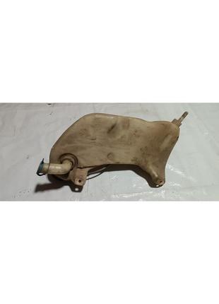 Бачок омывателя audi 80