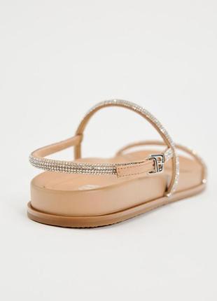Сандалі zara босоніжки на низькому ходу3 фото