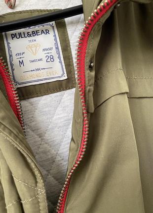 Женская парка цвета хаки от pull&bear3 фото